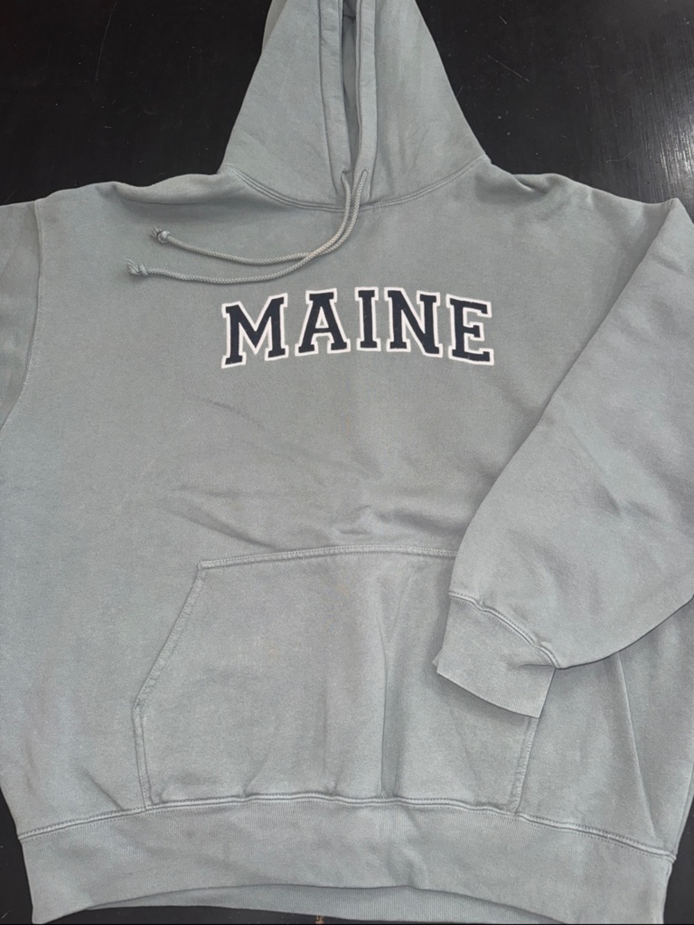 brandy melville MAINE hoodie/sweatshirt. green. one size.
